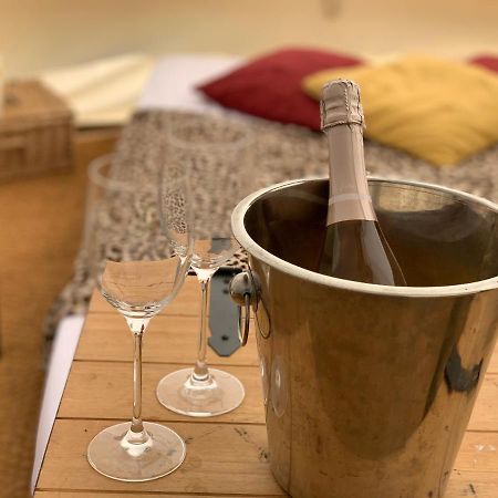 Home Farm Radnage Glamping Bell Tent 2, With Log Burner And Fire Pit 外观 照片