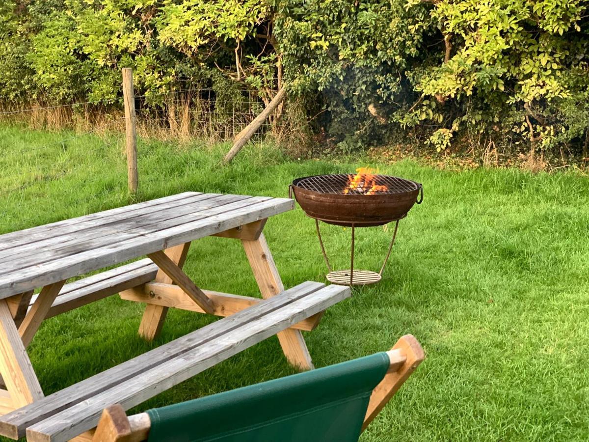 Home Farm Radnage Glamping Bell Tent 2, With Log Burner And Fire Pit 外观 照片